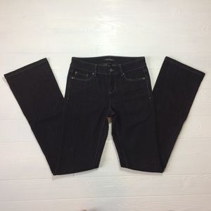 ❤️WHBM Black Denim Blanc Boot Leg Jeans Denim 00R